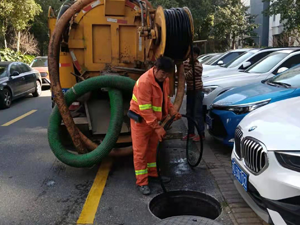 永发镇排污管道清淤