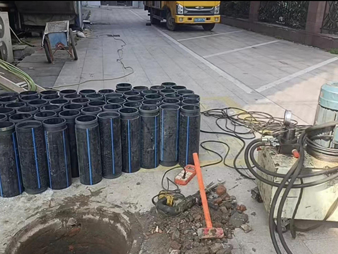 永发镇PE置换管厂家 DN315置换管 非开挖管短管置换